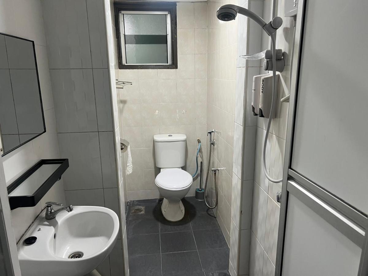 Gd Homestay Kulai Exteriör bild